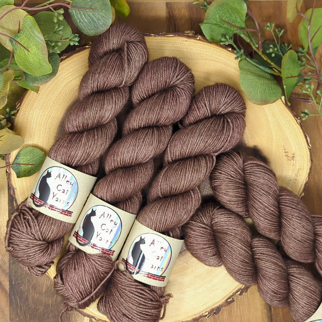 Silk Yak DK: Chocolate Mauve