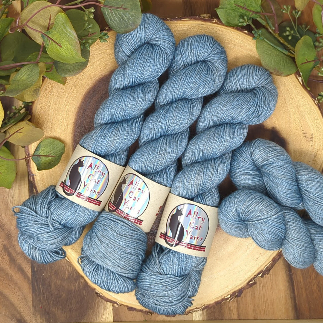 Silk Yak 4-ply: Faded Denim