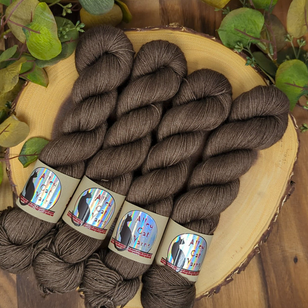 Silk Yak 4-ply: Pecan