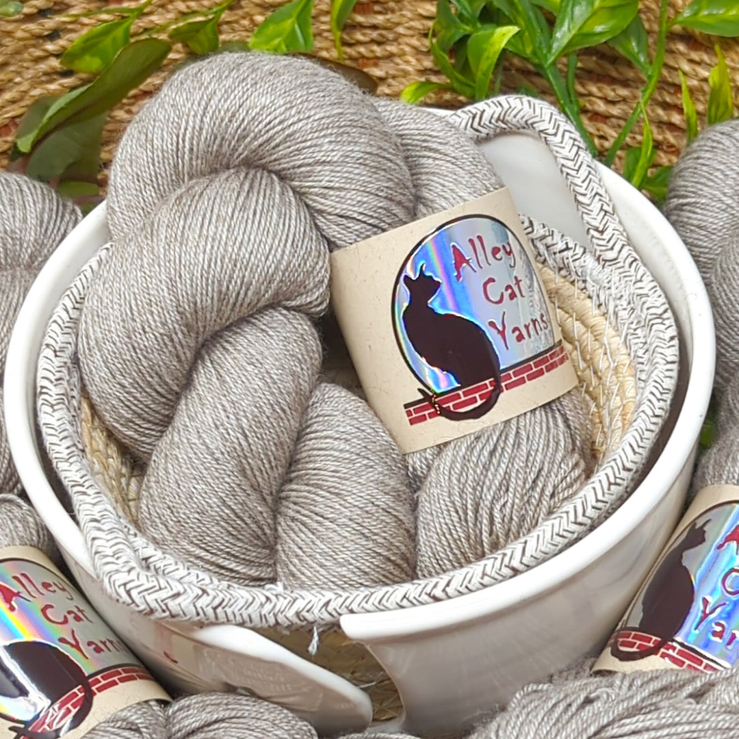 Silk Yak 4-ply: Natural