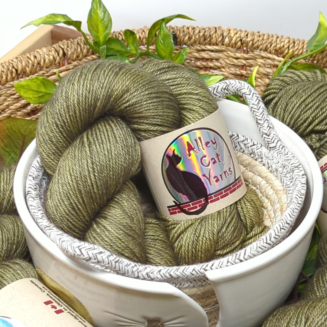 Silk Yak DK: Golden Moss