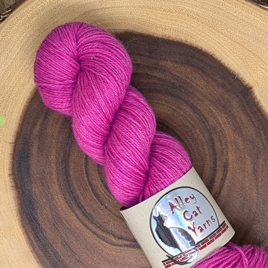 Ontario Sock: Magenta